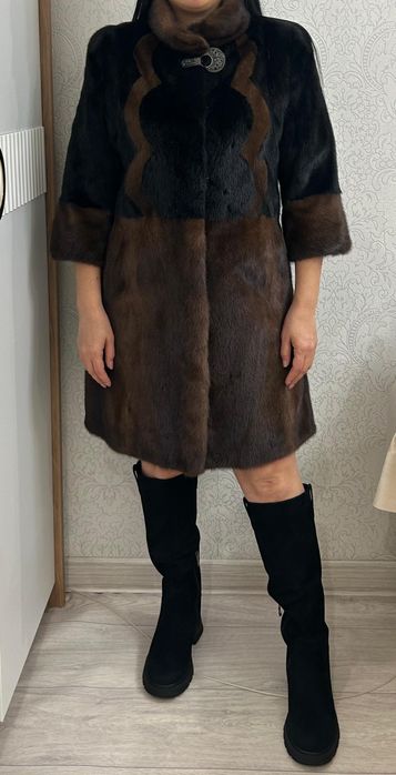 Продаю Норковую шубу. Рукава 3/4. Отдам перчатки длинные