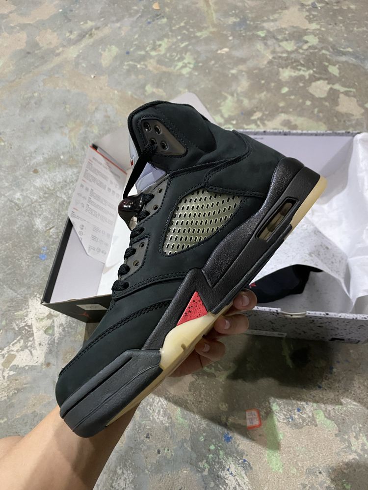 Air Jordan 5 "Gore-Tex Off Noir"