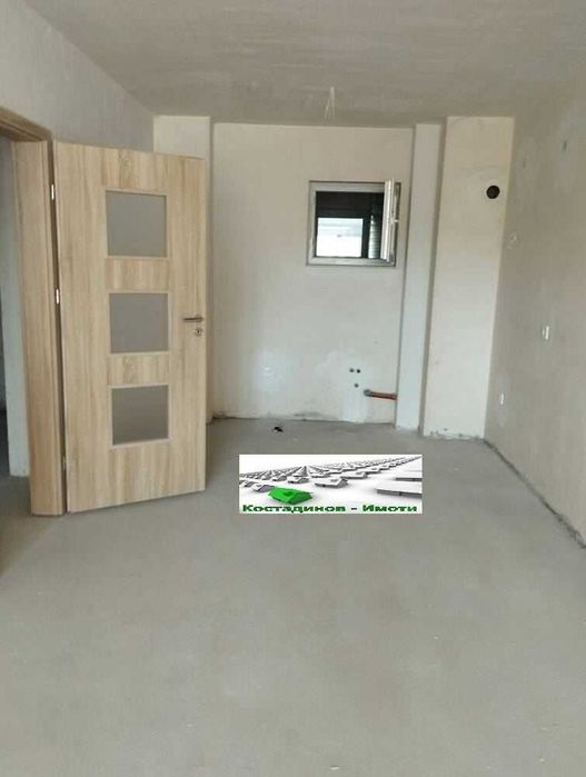 Продава се Двустаен апартамент в Пловдив, Христо Смирненски - 85 кв.м за 1592 €/кв.м - Снимка #1