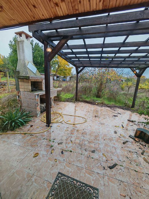 Къща с 2-етажа в с.Порой, общ.Поморие