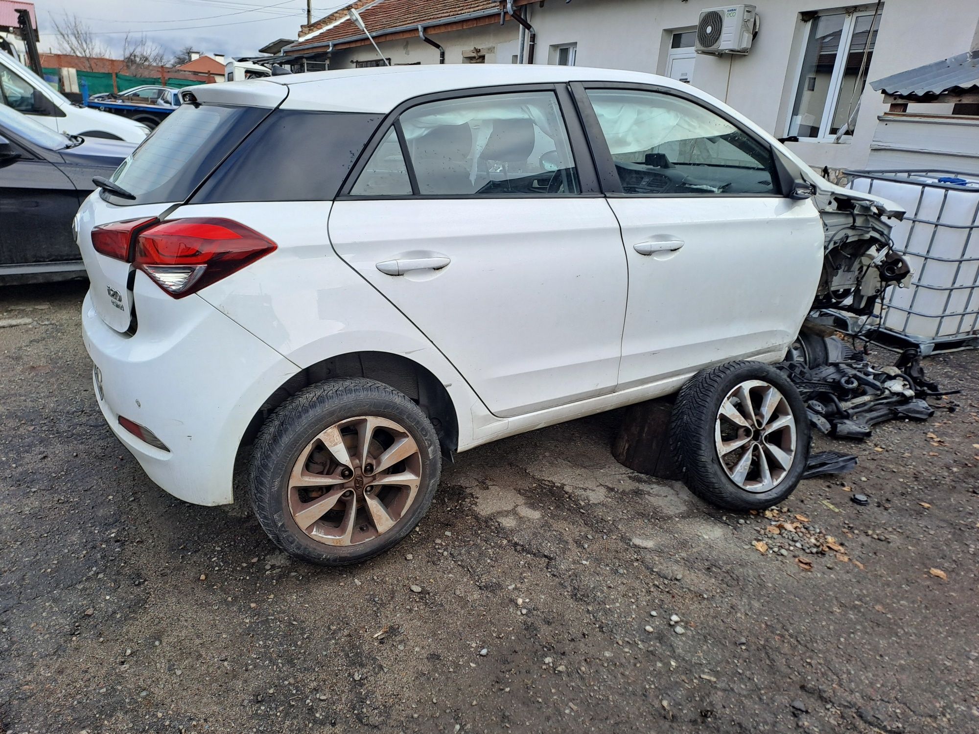 Hyundai i20 2018г на части