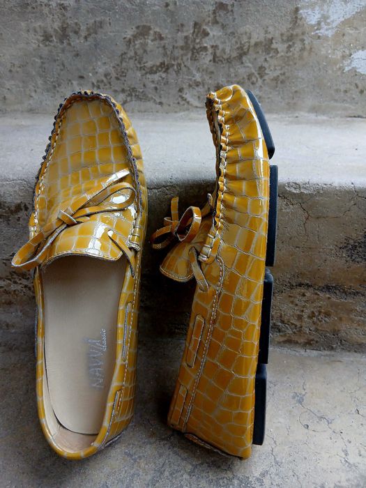 Мокасини естествена кожа супер удобни.