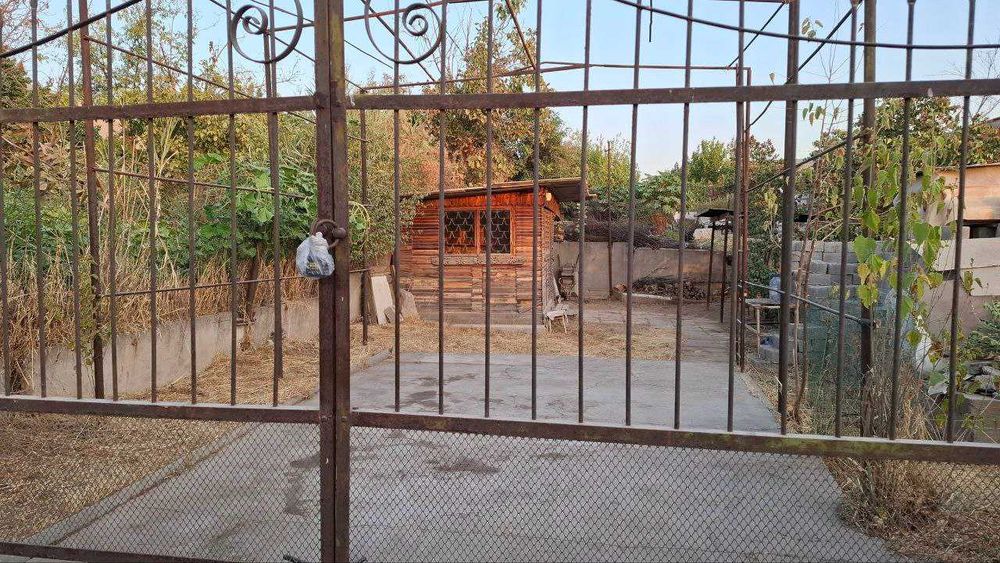 Дача, Уртасаройдан.