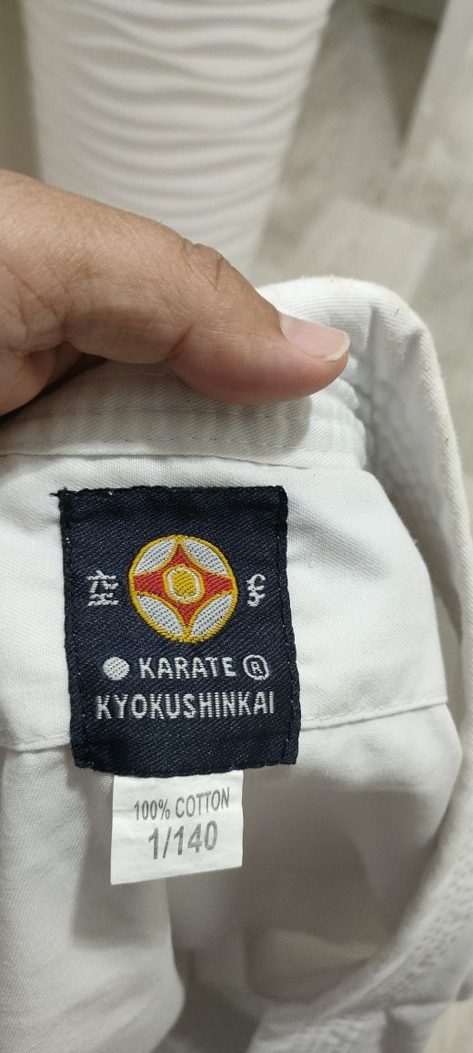 Екі кимоно дзюдо, каратэ