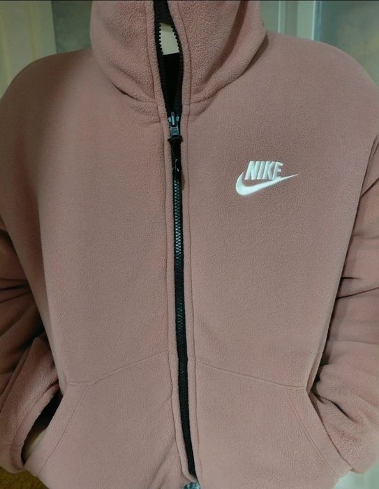 Vand geaca de damă Nike roz