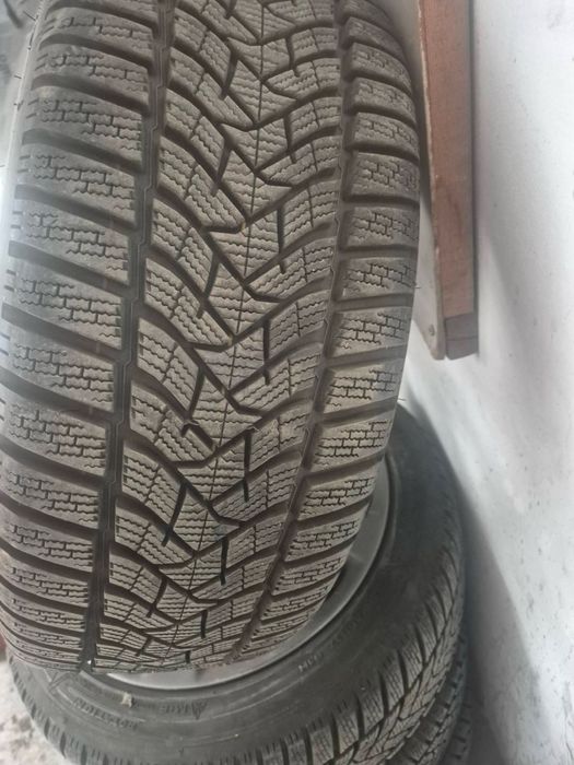 Зимни гуми DUNLOP 225/45/17