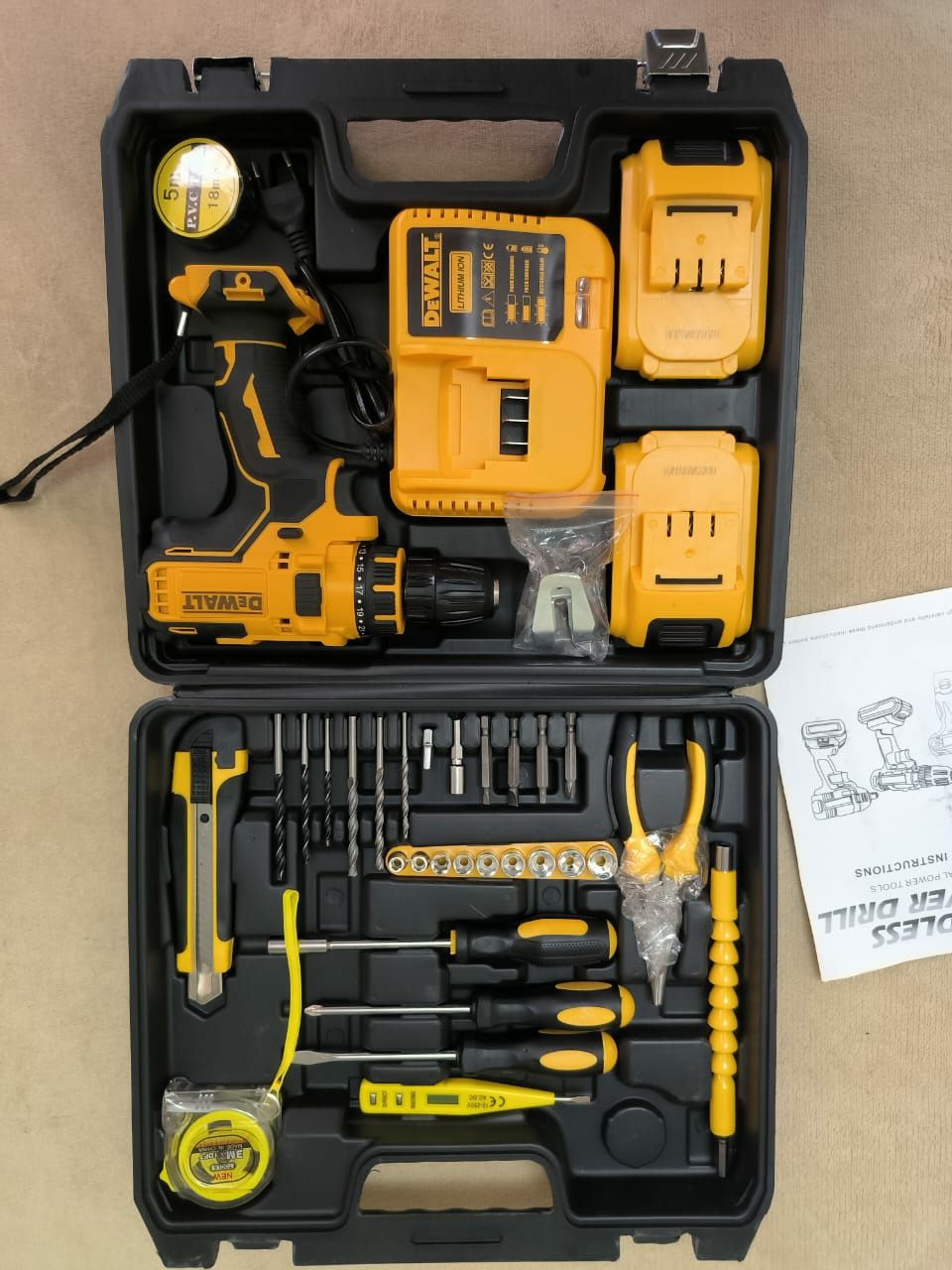 DeWalt шуруповёрт+ набор