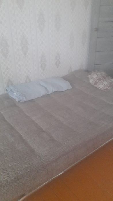 Диван раздвижной с креслом(большое ) в хорошем состоянии