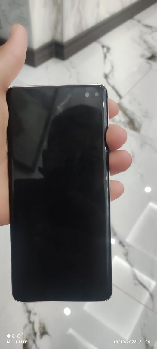 Samsung S10+ aybi ekranda doğ bor bilinar bilinmas