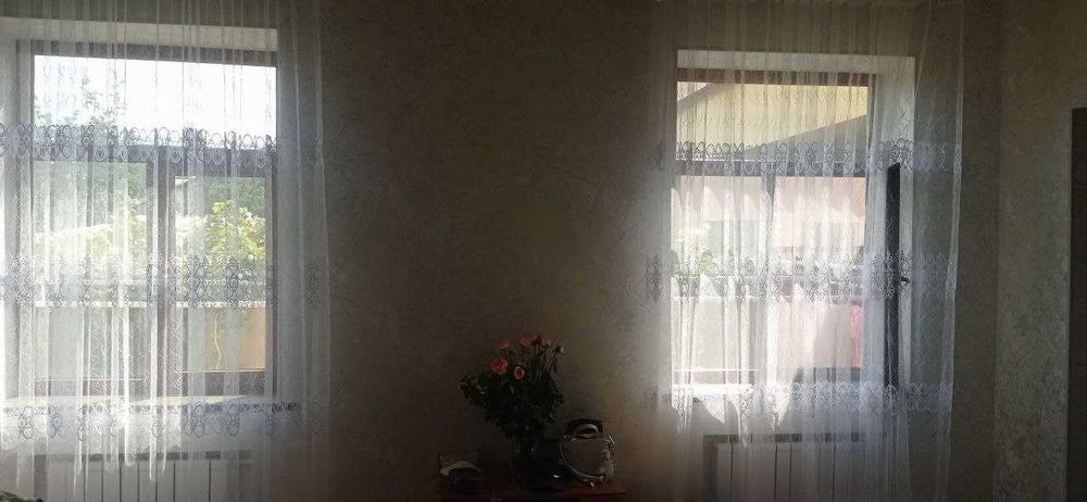 Фаргонада икки каватли 11 хонали уй сотилади