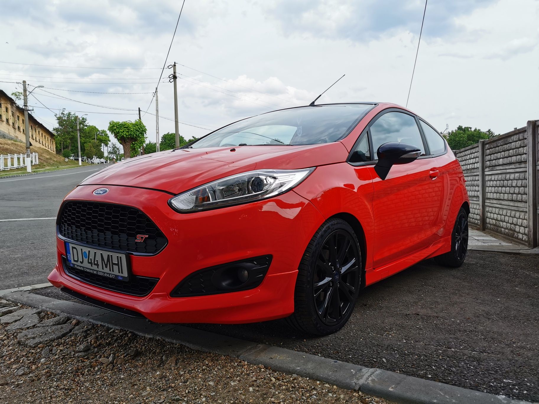 Ford Fiesta ST Line red/black limited edition