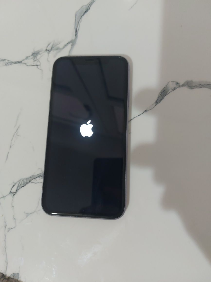 Iphone 11 impecabil