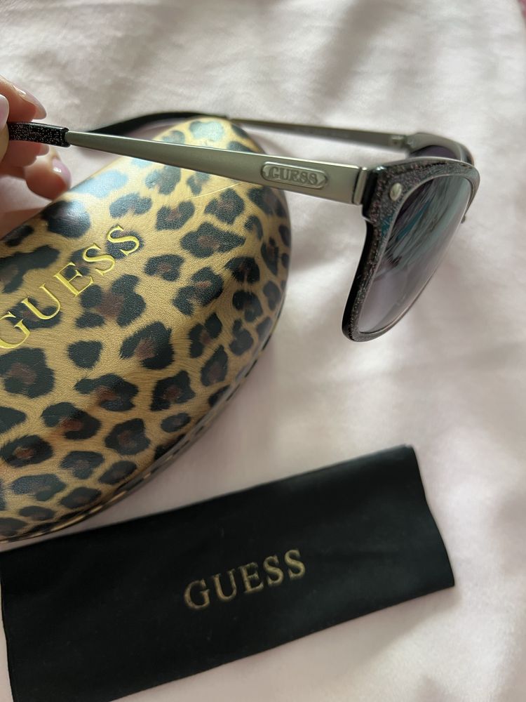 Слънчеви очила Guess