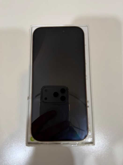 Vand iphone 16 pro 256g