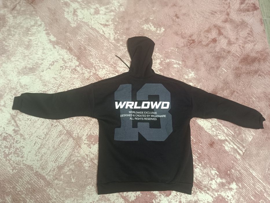 Hanorac negru cu gluga