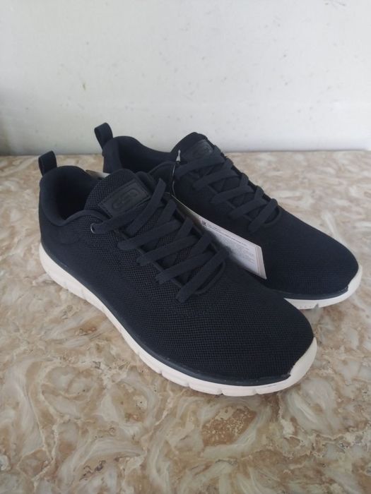 Кроссовки размер 42