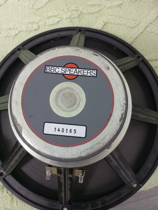 Vând o boxa fbt max 6 cu componente din poza