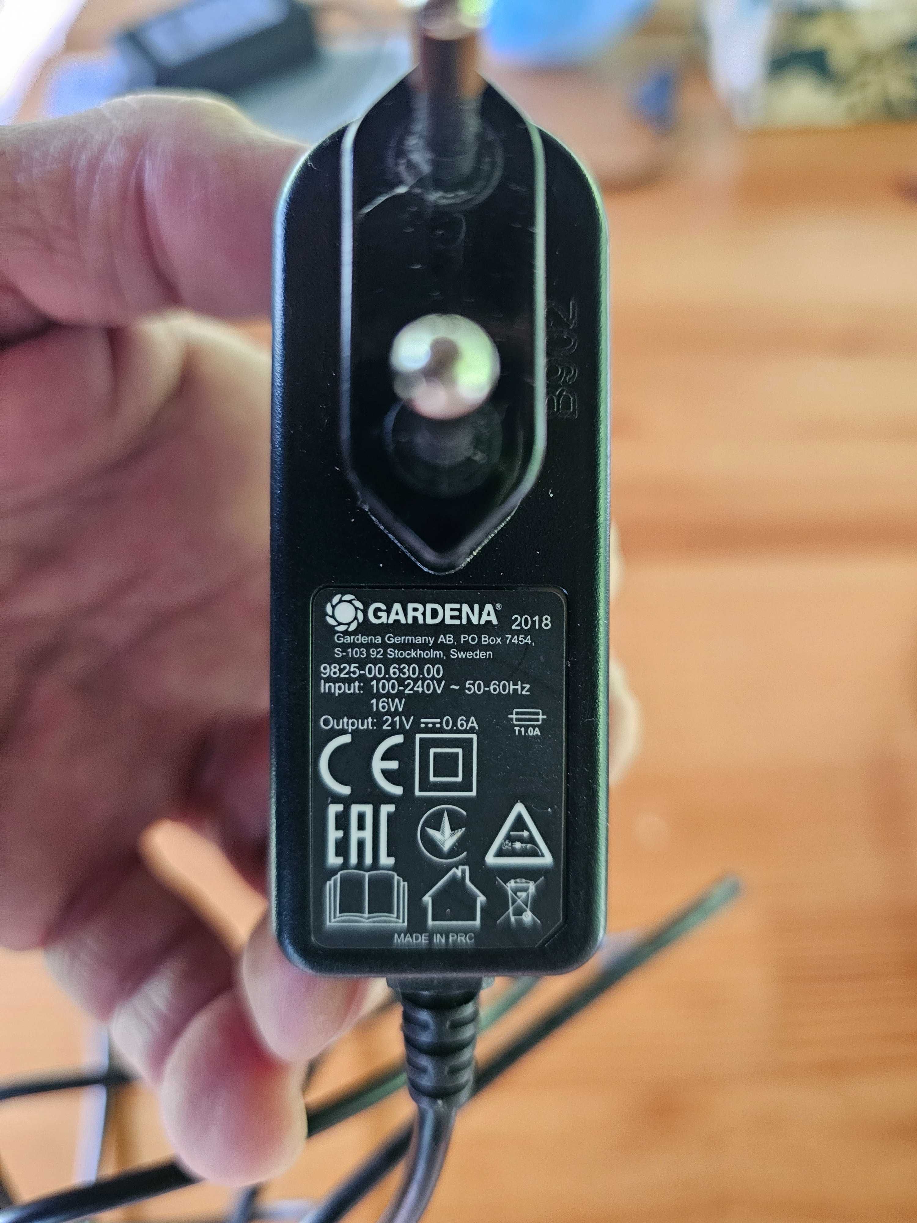 Оригинално зарядно  Makita DC18SD