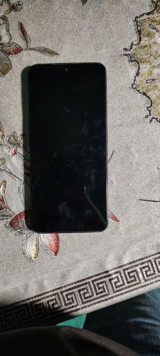 Redmi Note 11S 
Xotira 128gb
Hamma narsa ishlaydi
Narx 1 150 ming
60 f