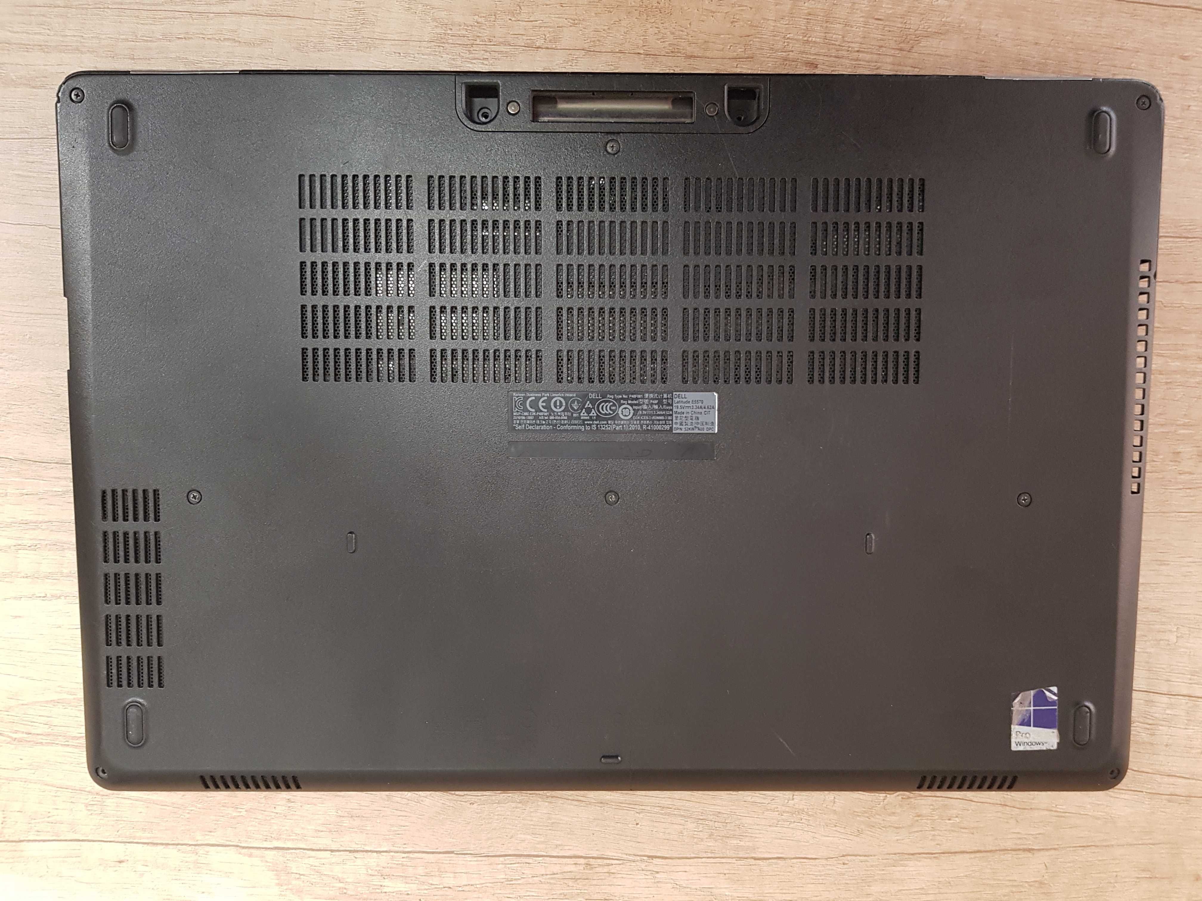 Dell E5570 на части