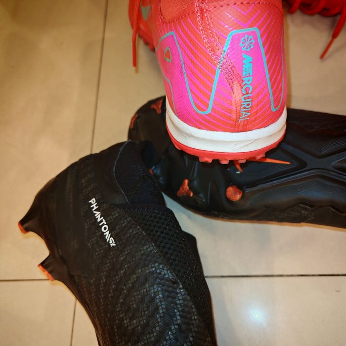 Reducere! Ghete crampoane Nike Phantom 44