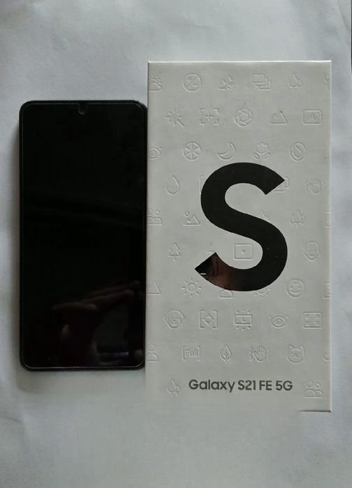 Samsung Galaxy S21 FE 128GB – stare foarte bună + 4 huse + sticlă prot