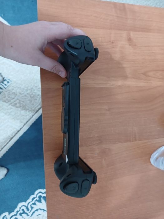 Продаю игровой джойстик для стрелялок