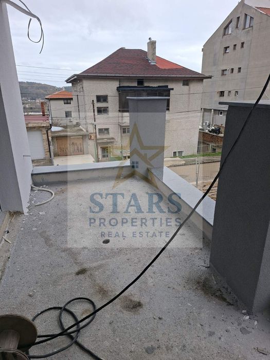 Тристаен просторен апартамент