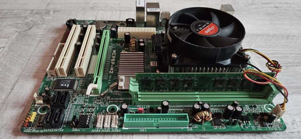 Kit AMD Sempron LE-1250 + Biostar MCP6P-M2 + 2GB DDR2