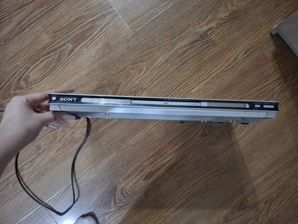 Продам двд SONY оригинальный