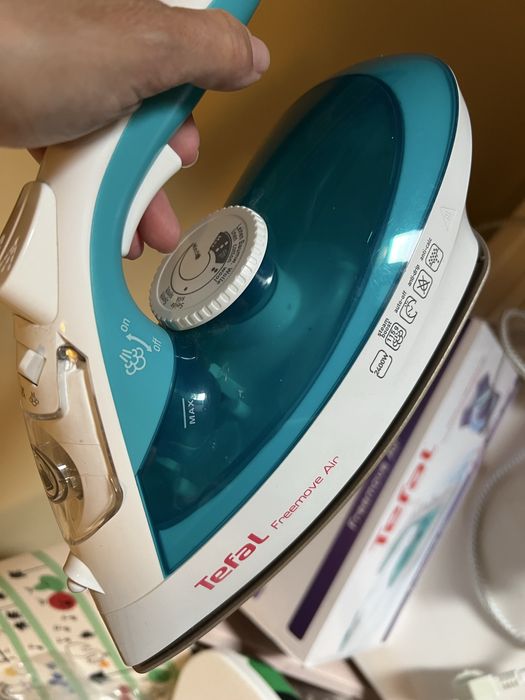 Безкабелна ютия Tefal - FreeMove Air