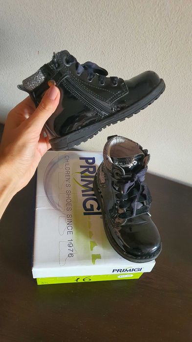 Детски боти естествен лак ест. кожа Primigi номер 24