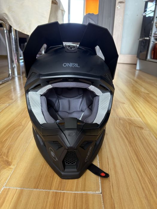 Мотокрос каска O NEAL 3SERIES SOLID BLACK V.24