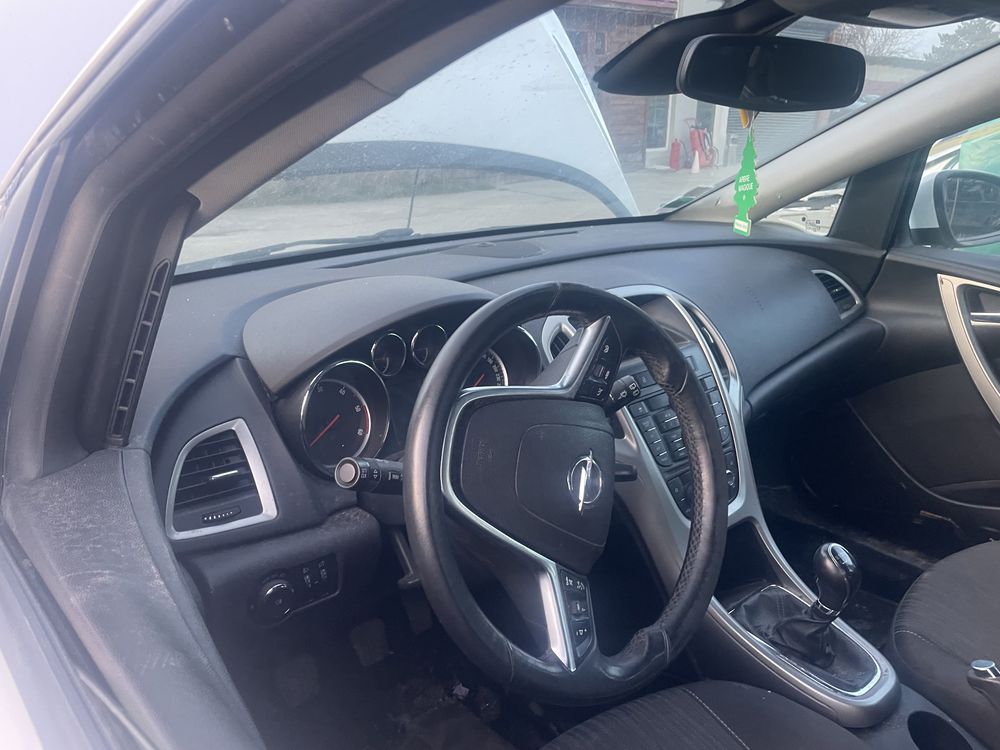 Airbag volan , planșă bord, centuri siguranță Opel Astra J 2011