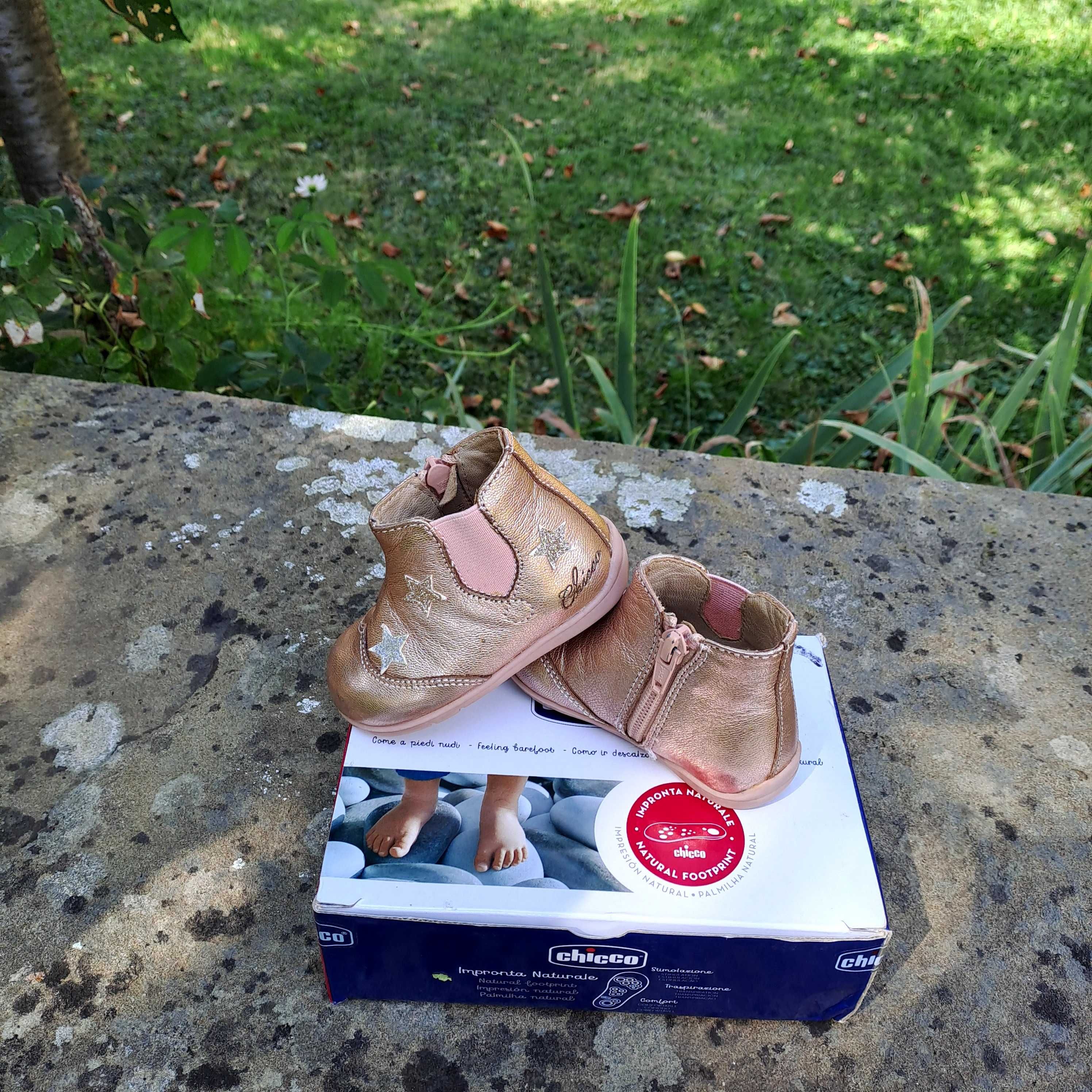 Обувки за момиче chicco