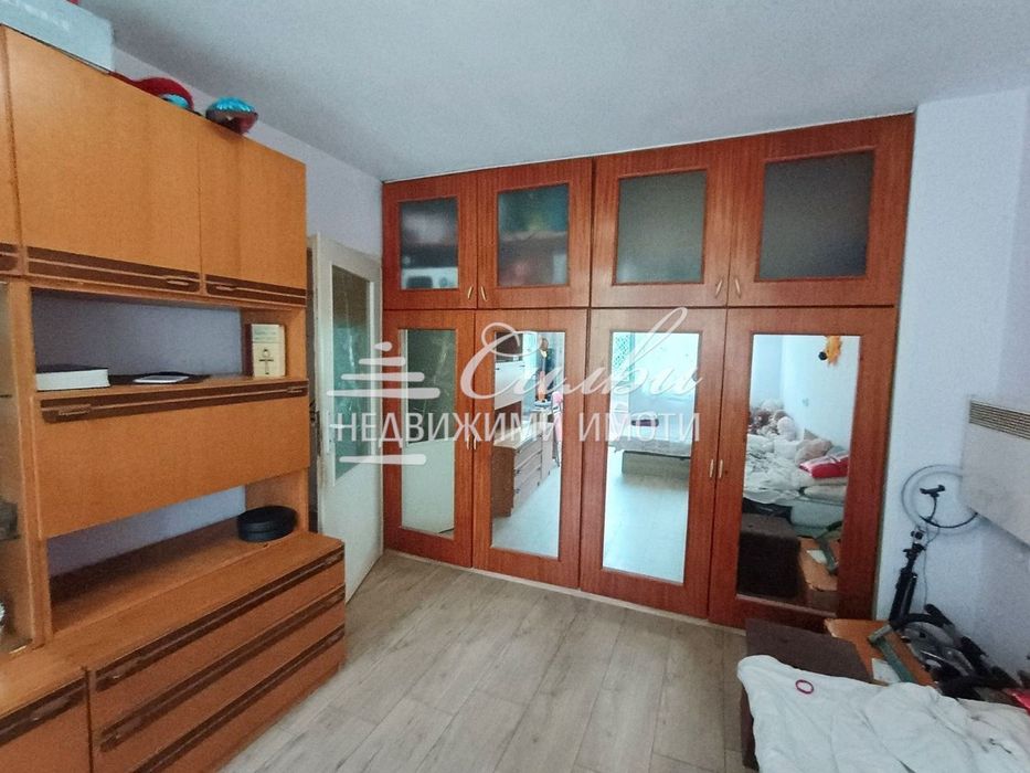 Двустаен ТУХЛЕН апартамент преустроен в ТРИСТАЕН - кв. Тракия