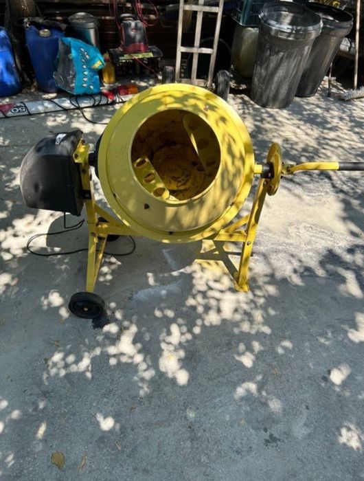 Бетонобъркачка 150 литра нова внос от Англия