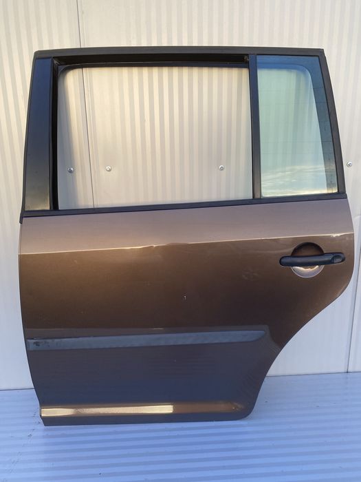 USA st spate vw Touran 2011-2015 cod de culoare LH8Z