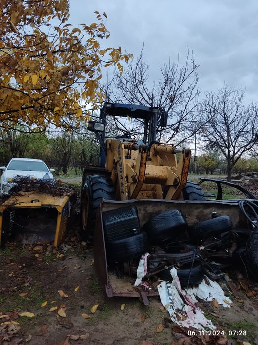 Погрузчик 2 куб.