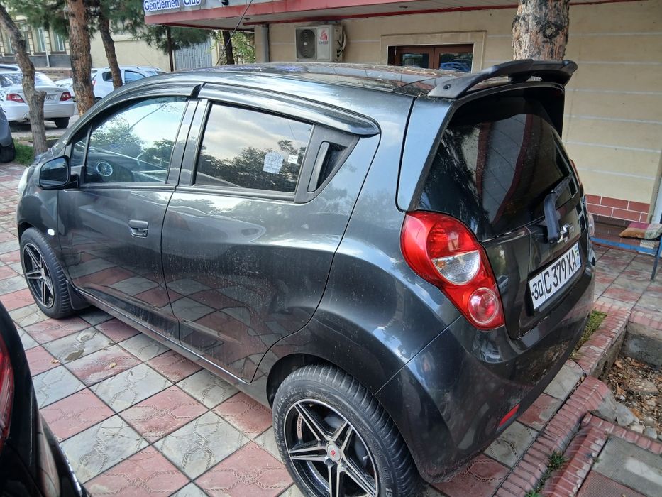 Продаётся Спарк 2 - евро ' г Самарканд орентир Дашкольная !!!