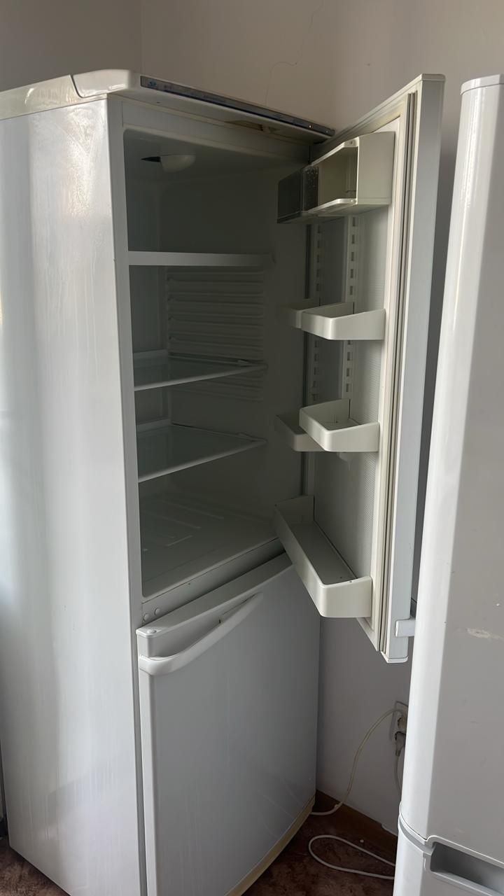 Холодильник продам