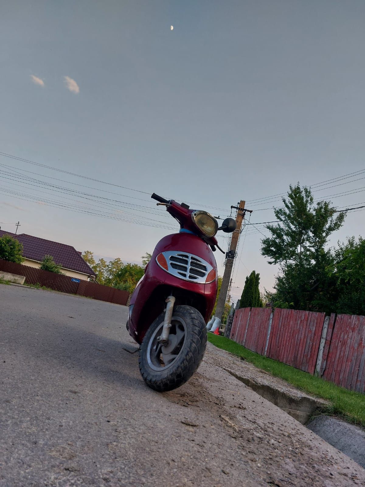 De vânzare scuter malaguti 80cc in stare foarte buna și functionabila