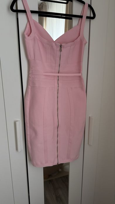 Бадажна рокля розова