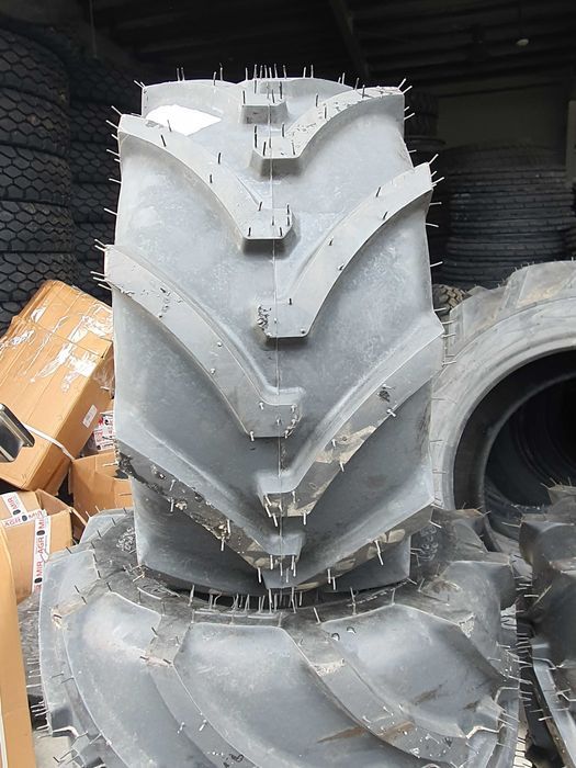 18x8.50-8 cauciucuri in V tractiune agricole diagonale de la BKT XYTX