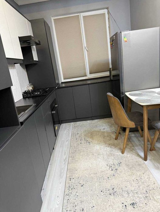 Самарканд шахрида 2-3 хонали 2 чи қаватда жойлашган квартира сотилади.