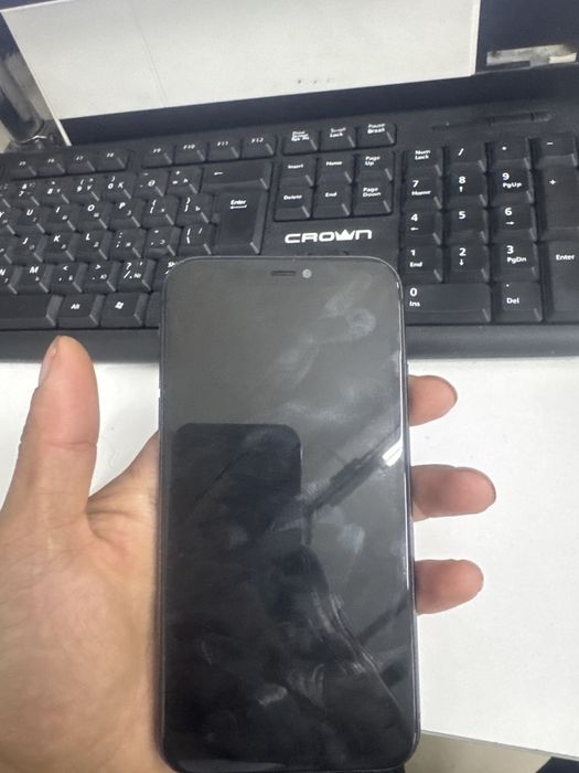 Айфон 11 сатылады срошна