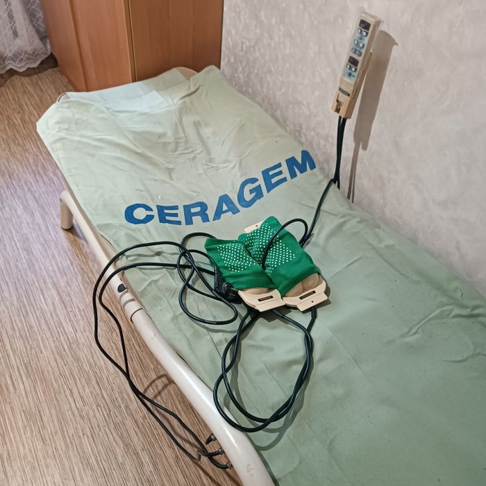 Массажная кушетка Ceragem б/у