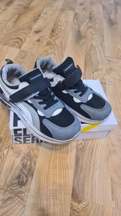 Кроссовки  на мальчика