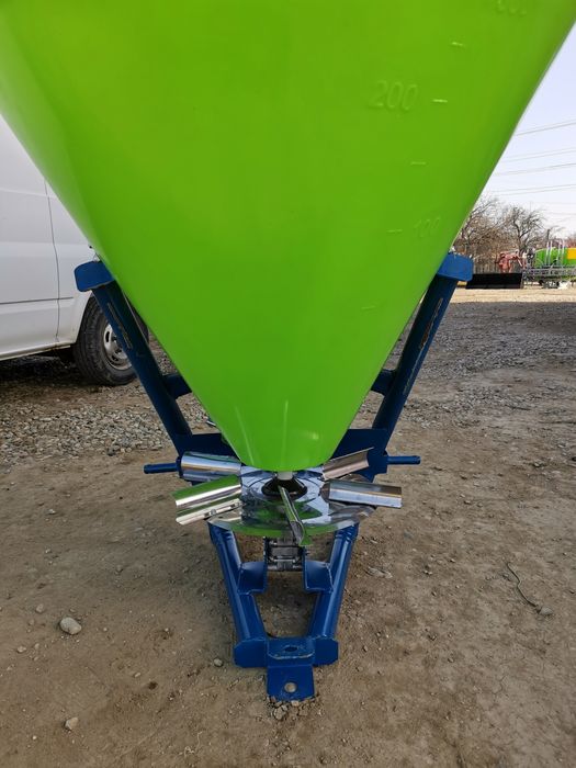 Distribuitor azot îngrășăminte chimice