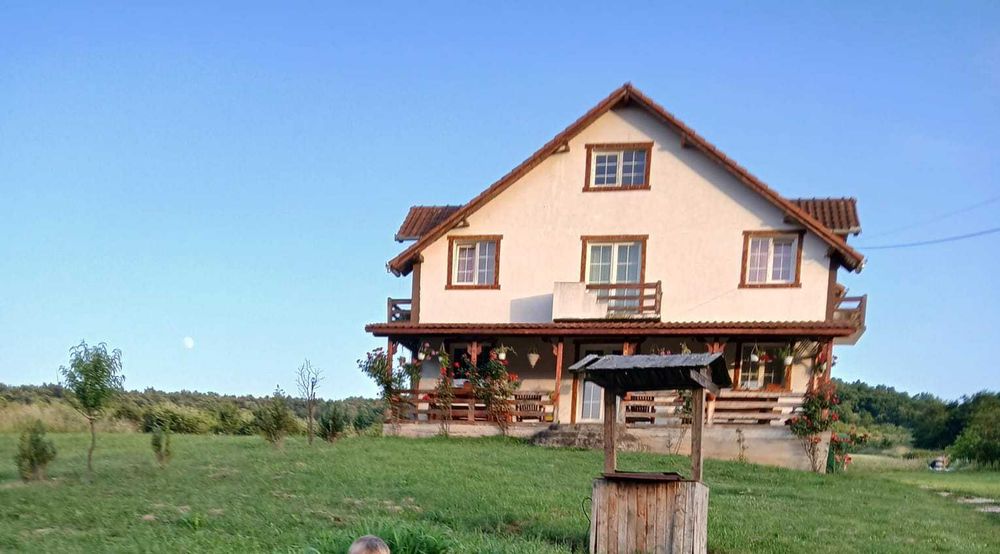 Inchiriez casa pentru Revelion l